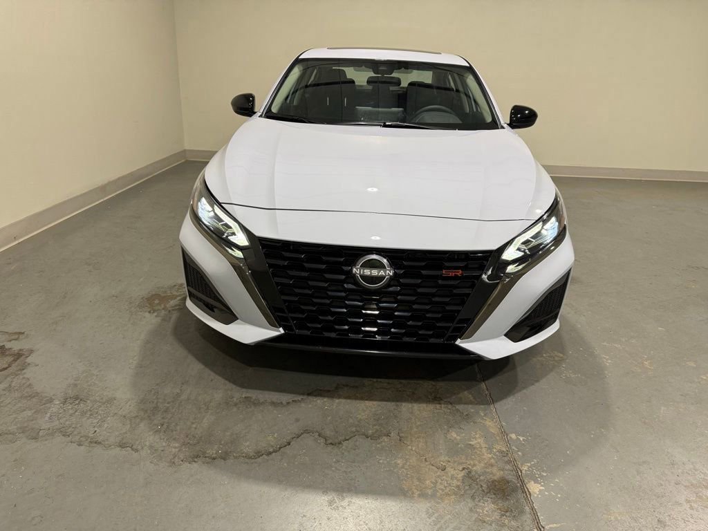 New 2025 Nissan Altima 2.5 SR image 2