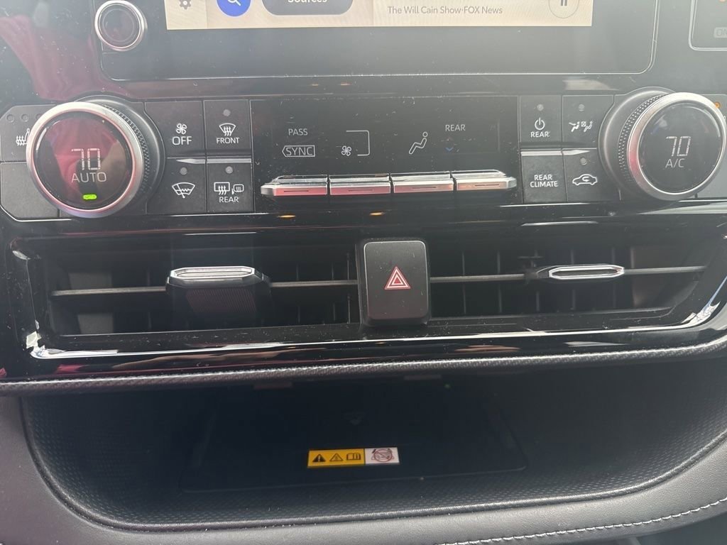 Used 2023 Toyota Highlander XSE FWD image 34