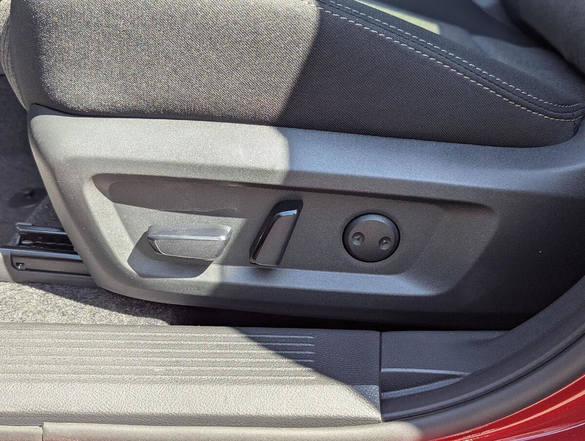 New 2026 Nissan Rogue SV AWD/4WD image 40