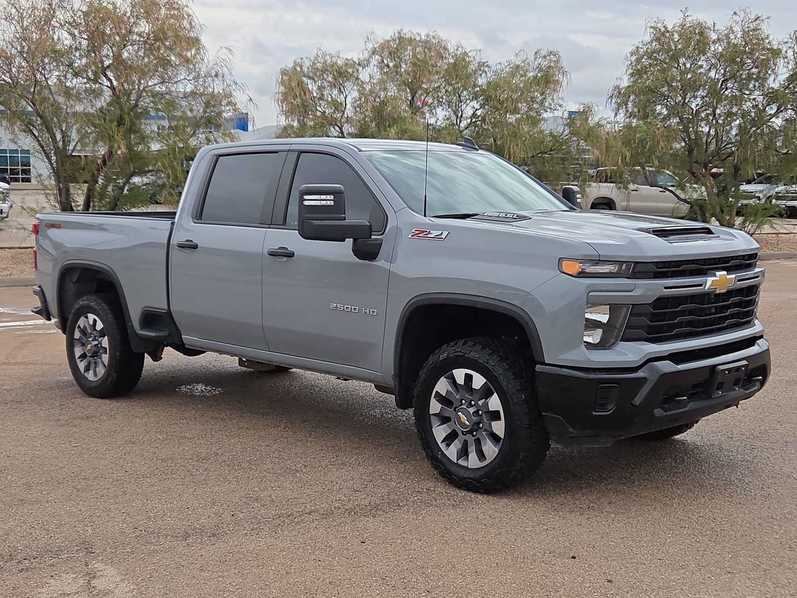 Used 2024 Chevrolet Silverado 2500 Custom w/ Custom Value Package AWD/4WD image 2