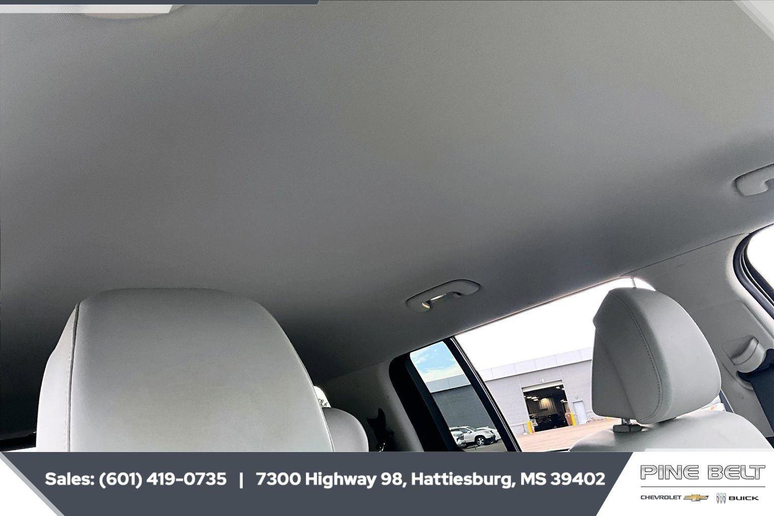Used 2025 Hyundai Santa Fe SEL image 16