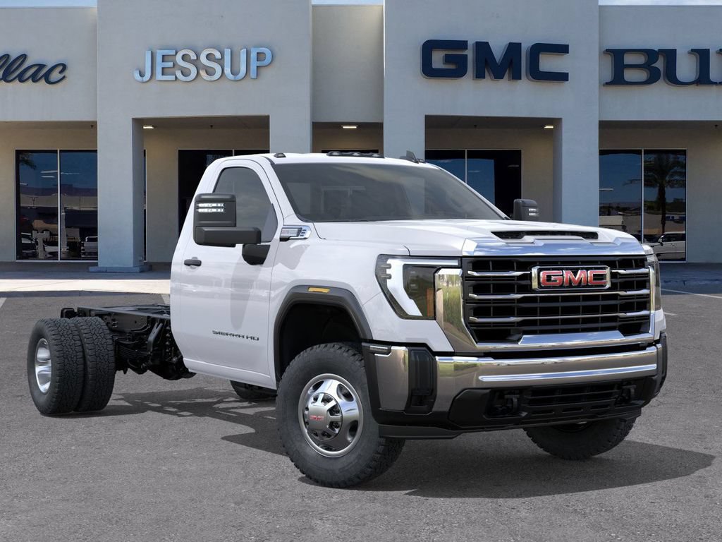 New 2026 GMC Sierra 3500 Pro RWD image 7