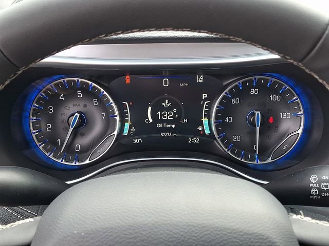 Used 2025 Chrysler Pacifica Limited image 21