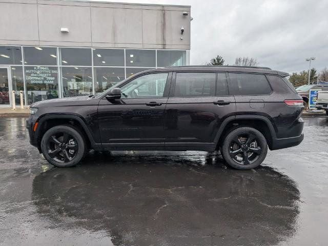 Used 2023 Jeep Grand Cherokee L Limited w/ Luxury Tech Group II image 9