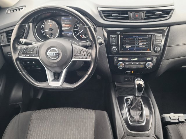 Used 2020 Nissan Rogue SV image 17