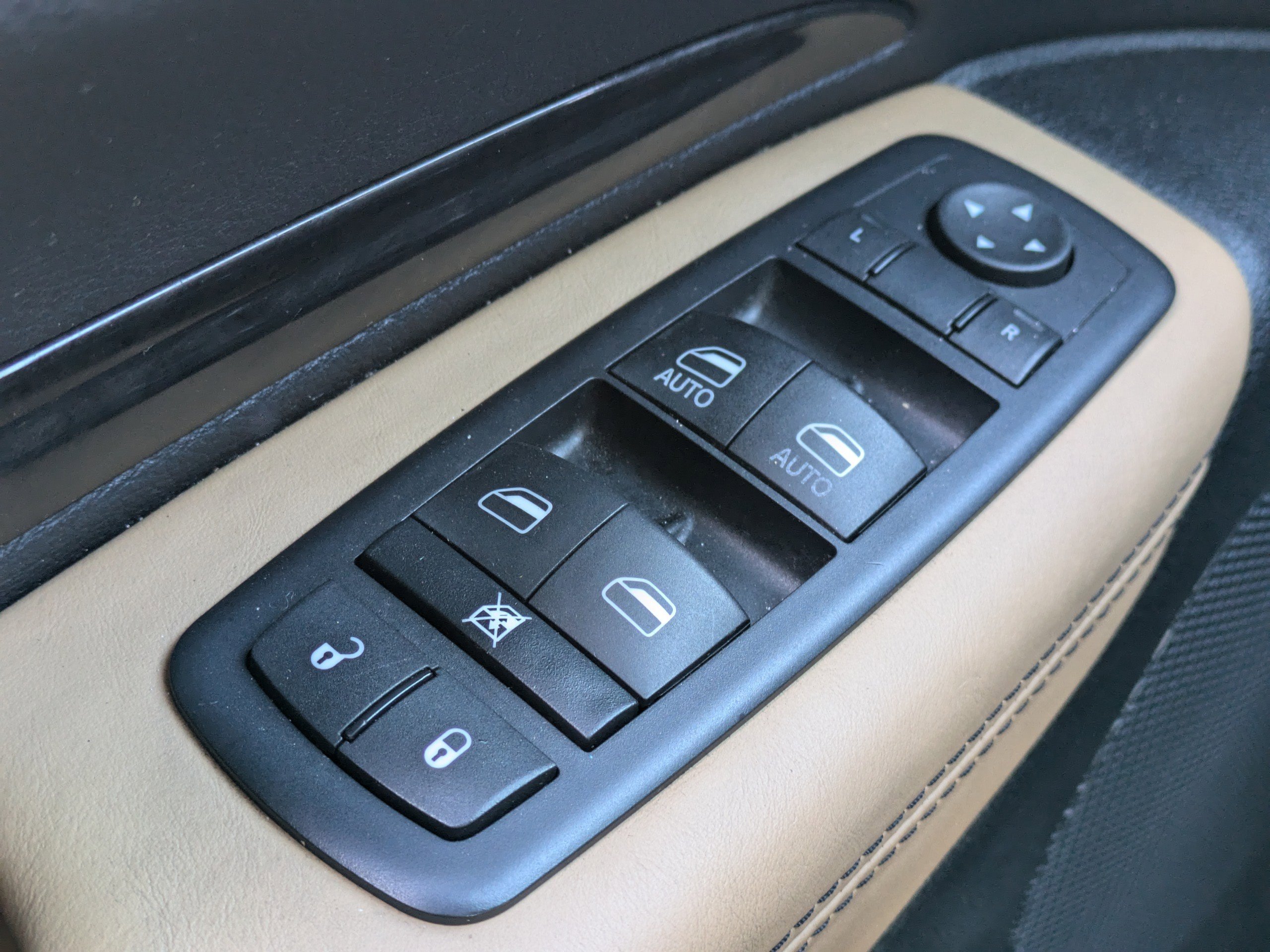 Used 2015 Dodge Durango Citadel w/ Technology Group image 24