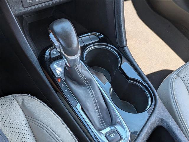 Used 2020 Buick Encore GX Essence w/ Experience Buick Package FWD image 11