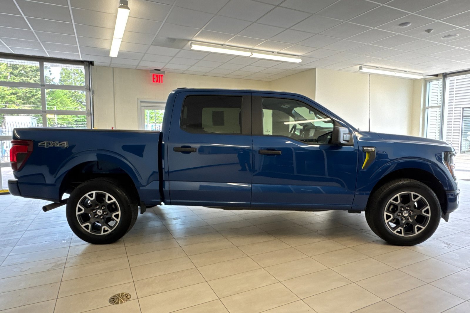 Used 2024 Ford F150 STX AWD/4WD image 3