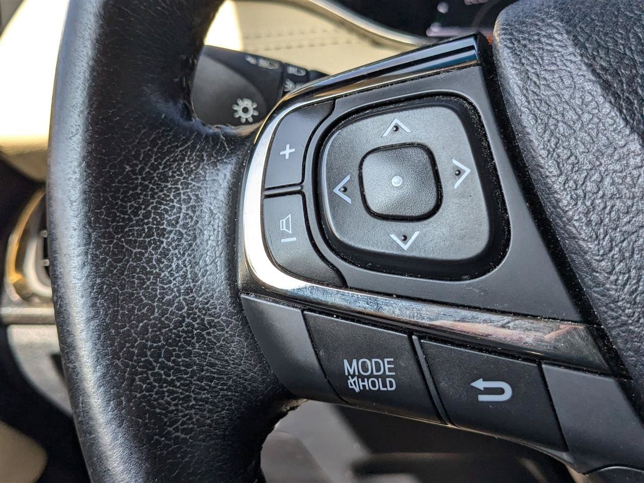 Used 2013 Toyota Avalon XLE Touring FWD image 16