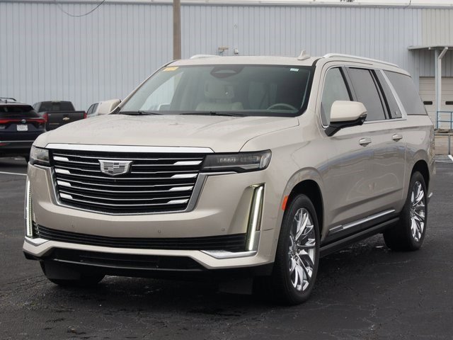 Used 2021 Cadillac Escalade ESV Premium Luxury Platinum image 2