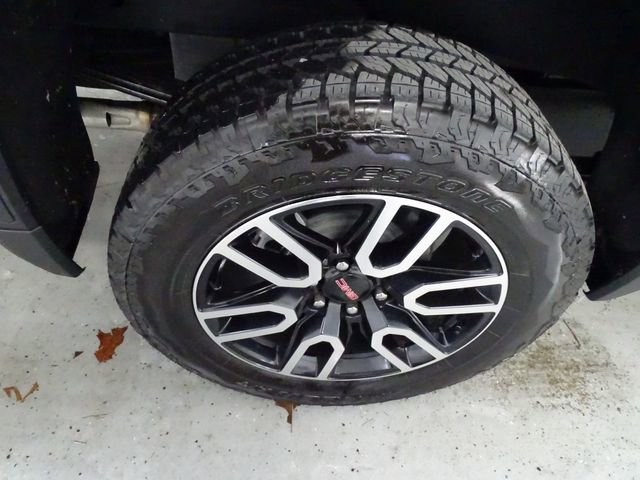 Used 2025 GMC Sierra 1500 AT4 w/ Technology Package image 29
