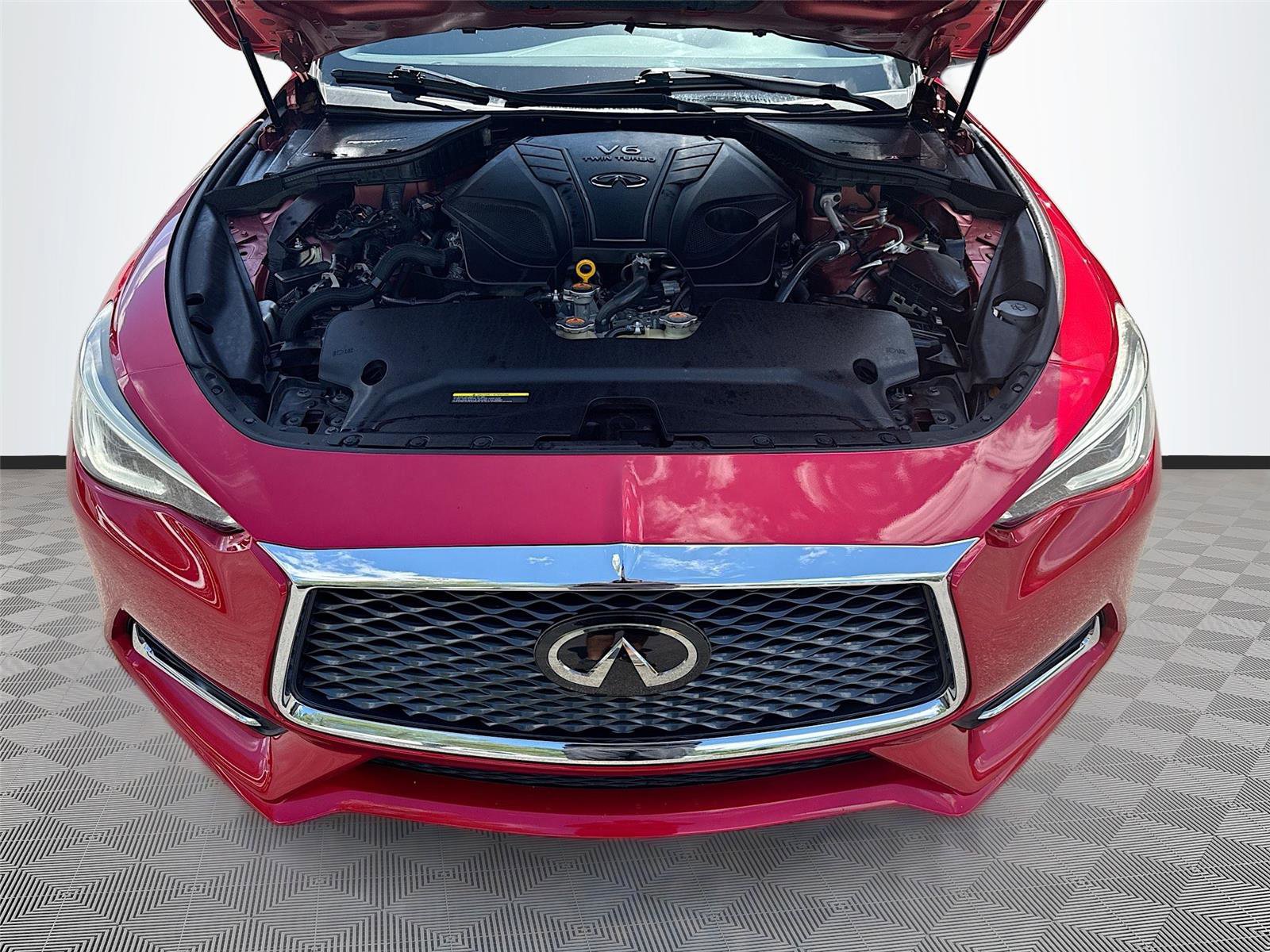 Used 2019 INFINITI Q60 Red Sport 400 w/ Cargo Package image 30