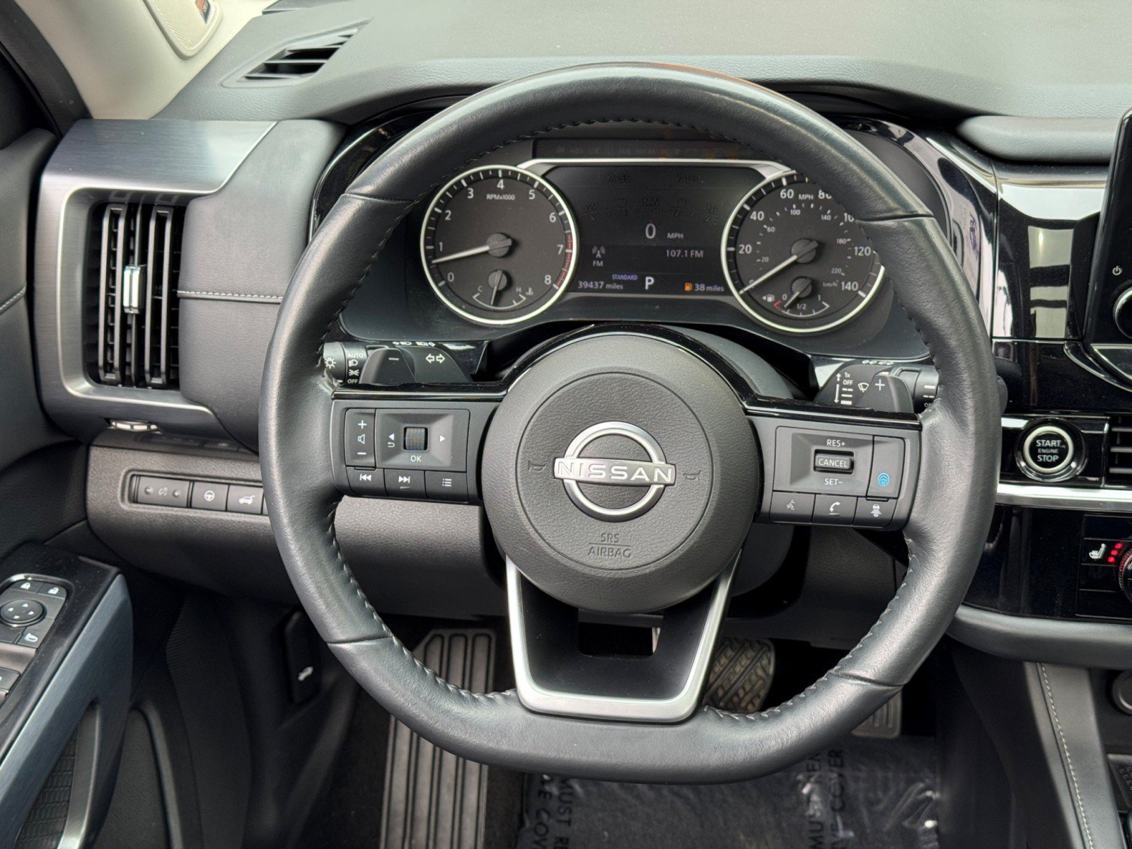 Used 2022 Nissan Pathfinder SL w/ SL Premium Package FWD image 19