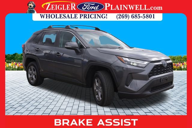 Used 2022 Toyota RAV4 XLE image 7