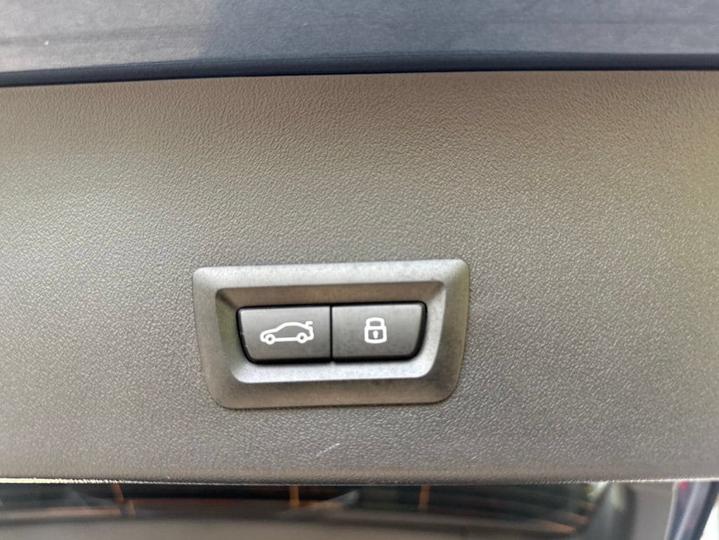 Used 2025 BMW X3 xDrive30i w/ Convenience Package AWD/4WD image 30