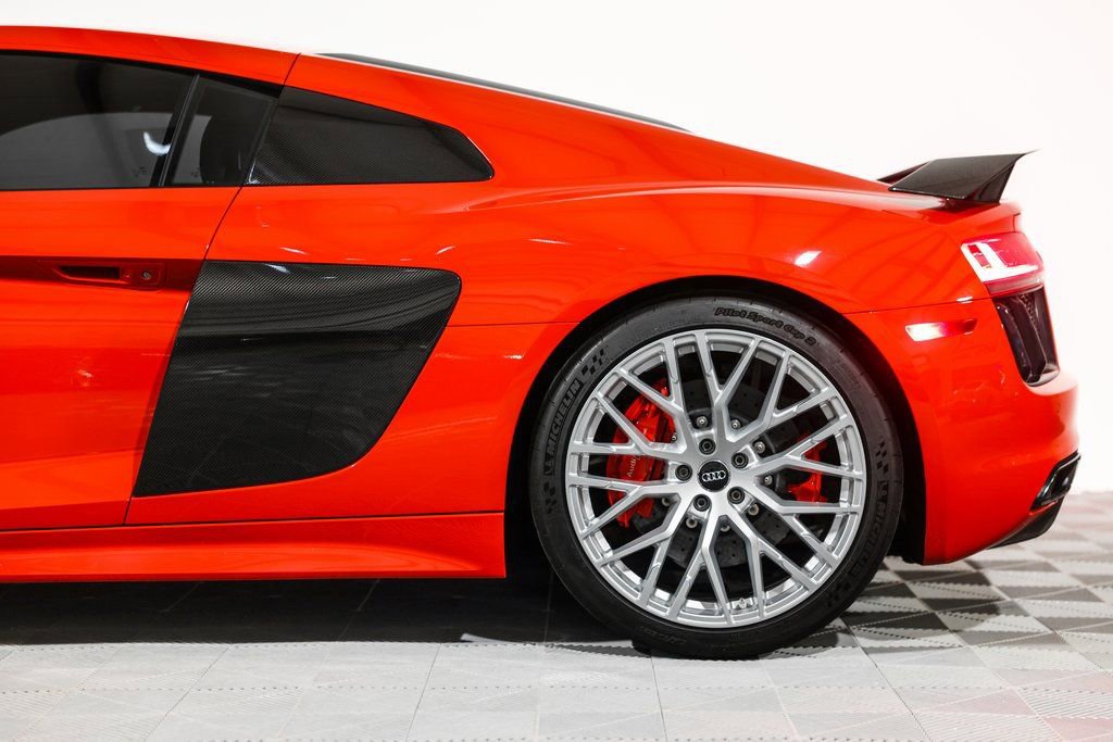 Used 2017 Audi R8 V10 plus image 14