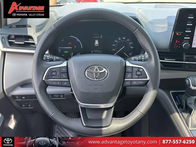 Used 2021 Toyota Sienna XLE AWD/4WD image 16