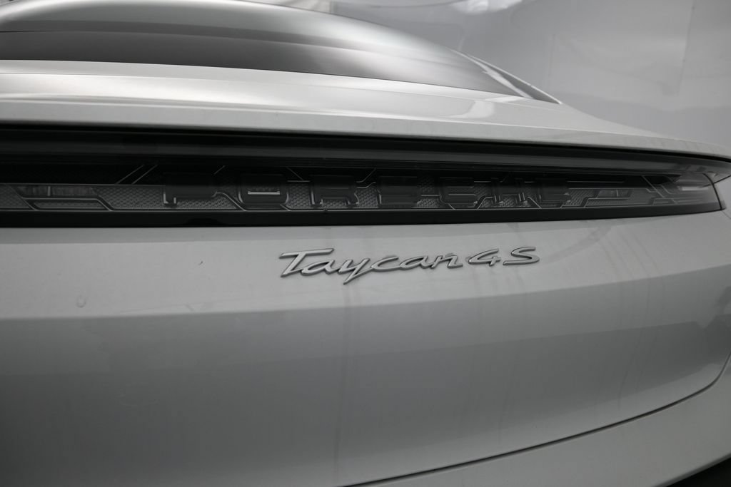 Certified 2025 Porsche Taycan 4S AWD/4WD image 17