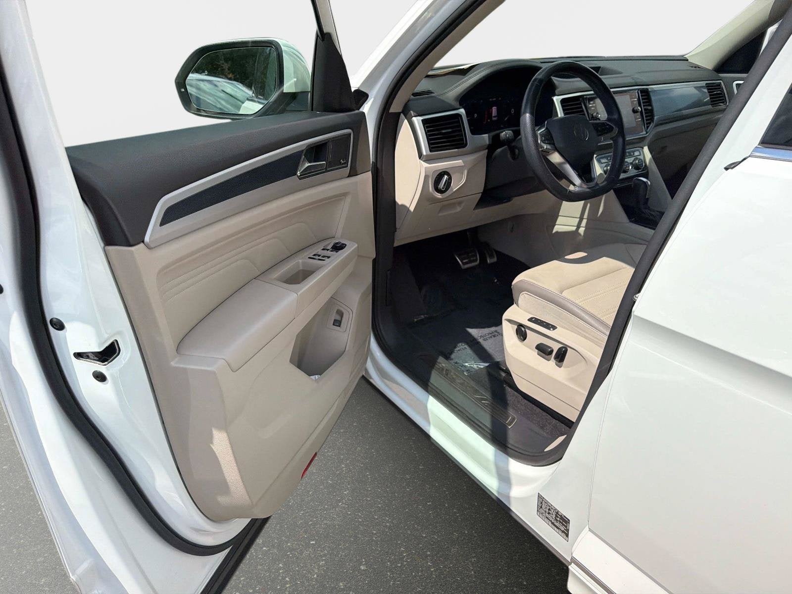 Used 2021 Volkswagen Atlas SEL Premium AWD/4WD image 20