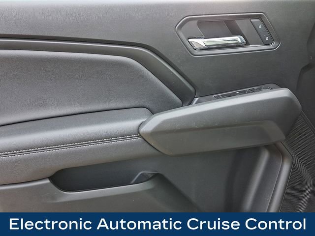 Used 2023 Chevrolet Colorado LT w/ LT Convenience Package II image 17