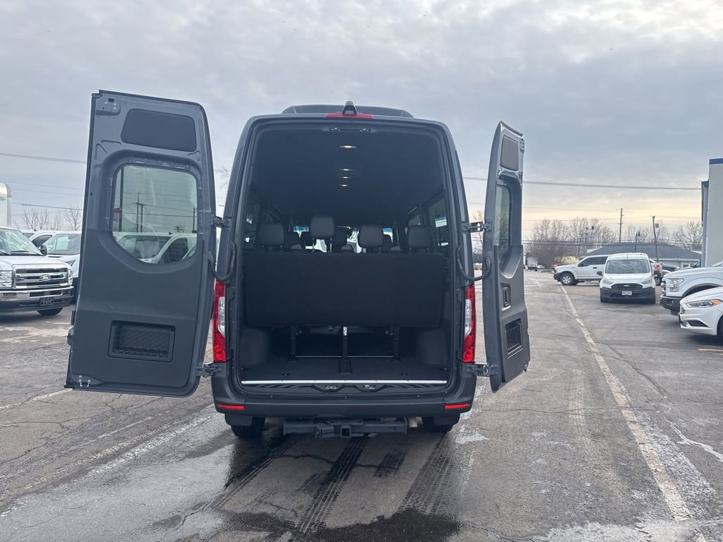 Used 2022 Mercedes-Benz Sprinter 2500 image 43