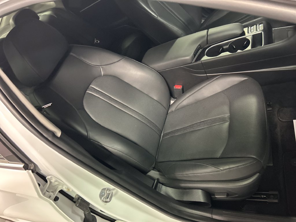Used 2025 Hyundai Sonata Limited FWD image 24