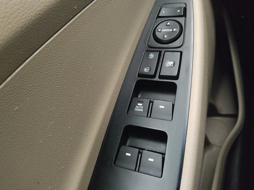 Used 2019 Hyundai Tucson SE FWD image 27