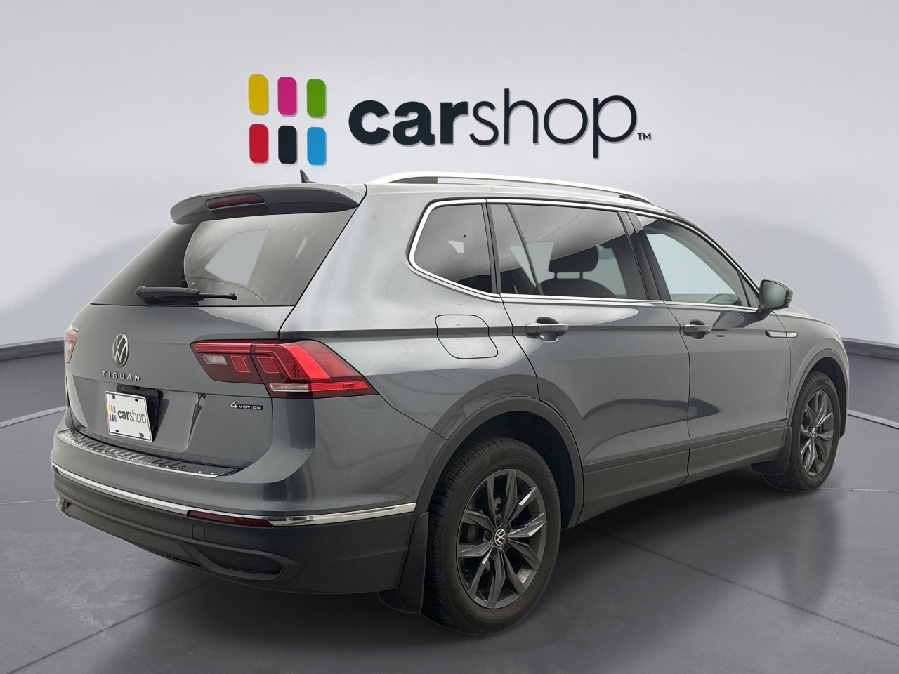 Used 2022 Volkswagen Tiguan SE image 4