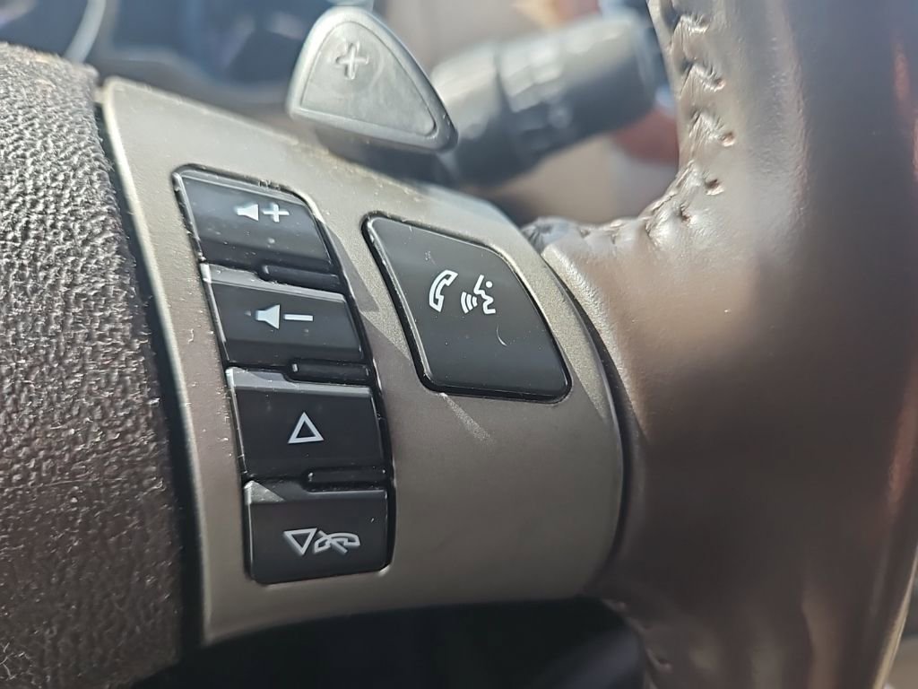 Used 2010 Chevrolet Malibu LTZ w/ HFV6 Engine Package FWD image 16