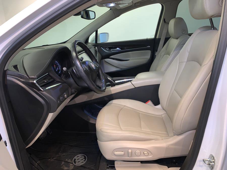 Used 2020 Buick Enclave Premium w/ Sun and Sites Package image 18