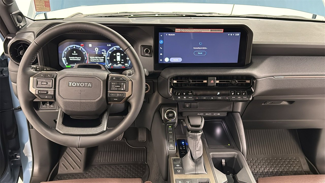 Used 2025 Toyota Land Cruiser image 9