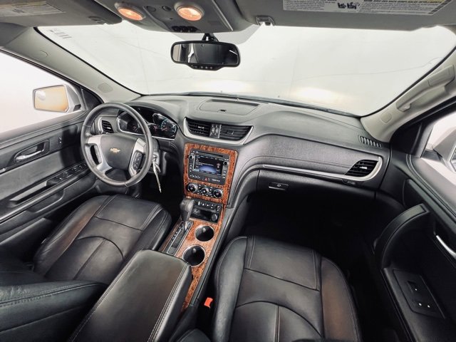 Used 2013 Chevrolet Traverse LT image 19