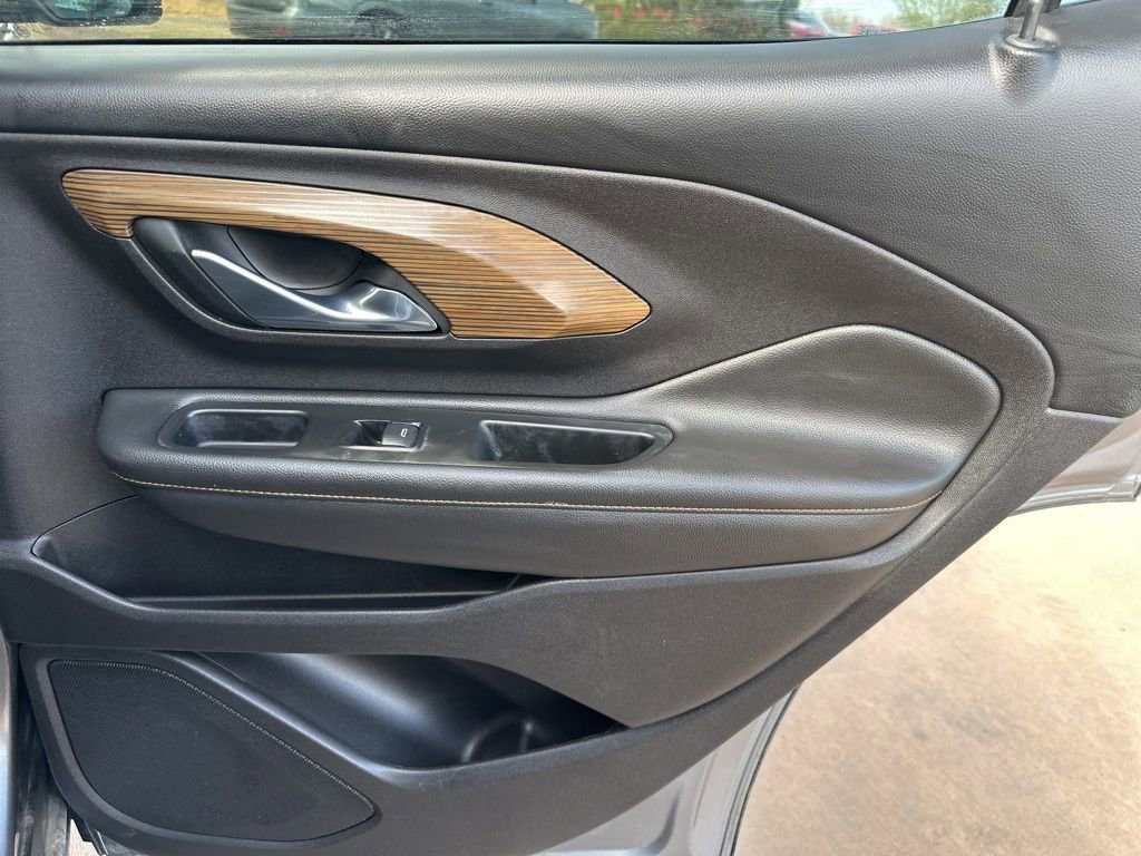 Used 2018 GMC Terrain SLE image 26