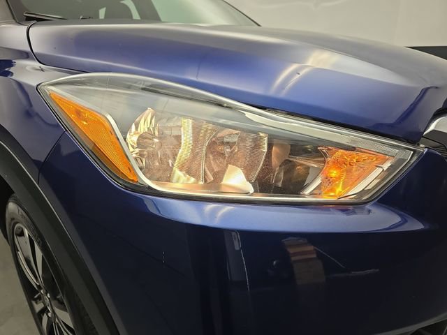 Used 2019 Nissan Kicks SV FWD image 14