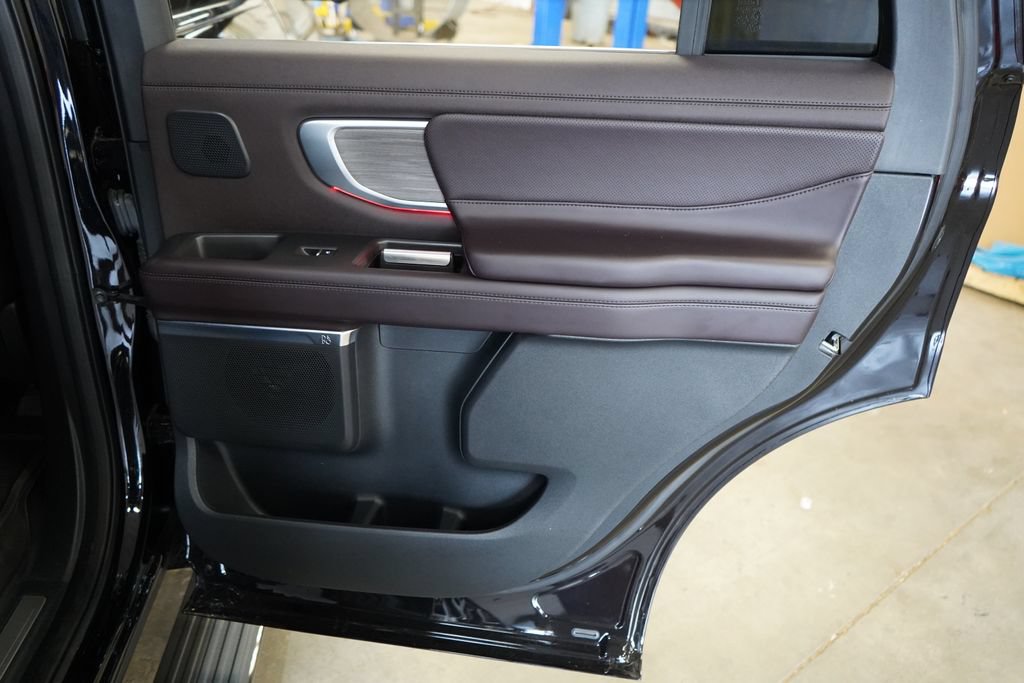 New 2025 Ford Expedition Platinum w/ Platinum Ultimate Package AWD/4WD image 22