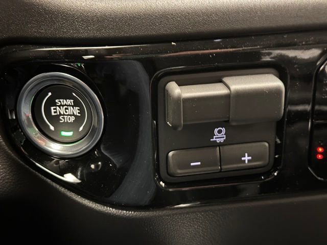 New 2026 GMC Sierra 1500 Elevation w/ Preferred Package AWD/4WD image 12