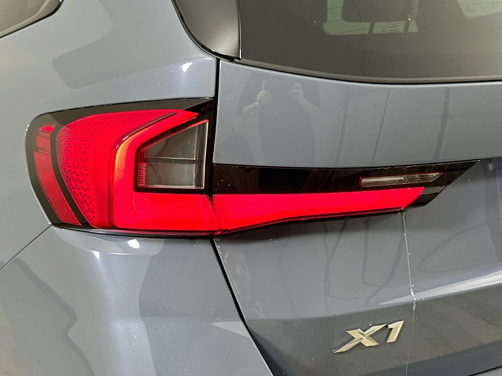 New 2027 BMW X1 xDrive28i AWD/4WD image 12