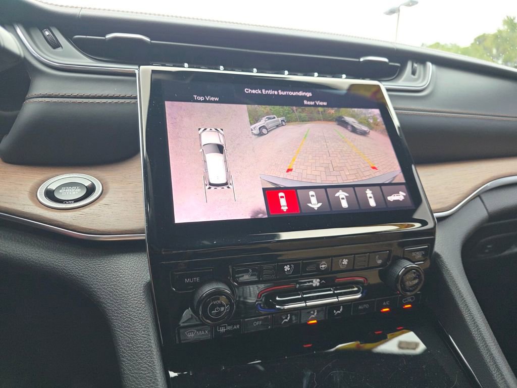 Used 2022 Jeep Grand Cherokee Summit w/ Adv Protech Group IV image 33