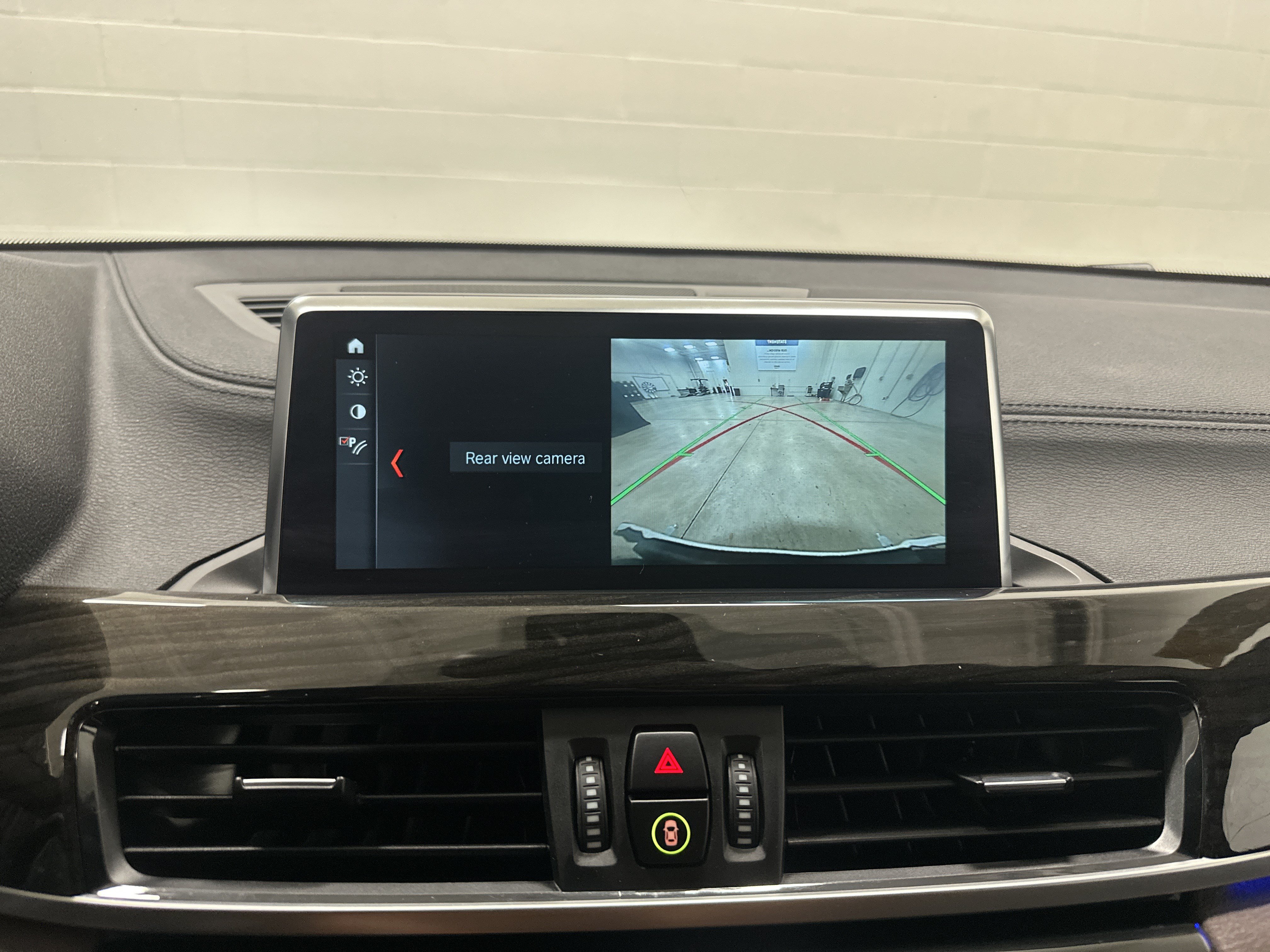 Used 2018 BMW X2 xDrive28i w/ M SportX Package AWD/4WD image 25