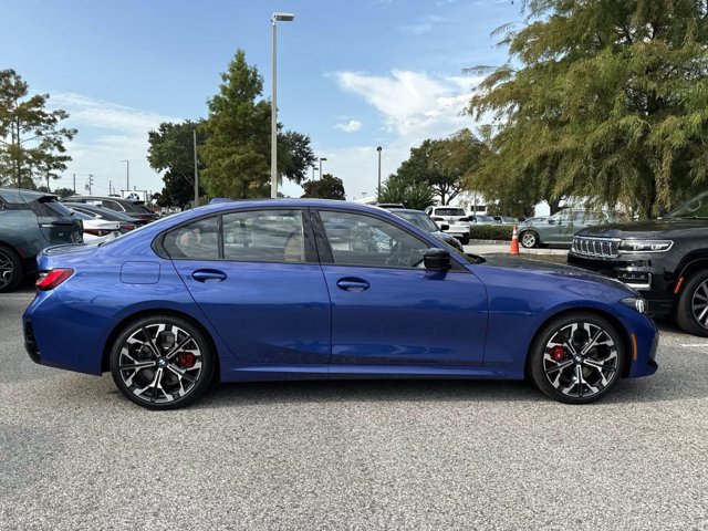 New 2026 BMW 330i Sedan w/ M Sport Package RWD image 2