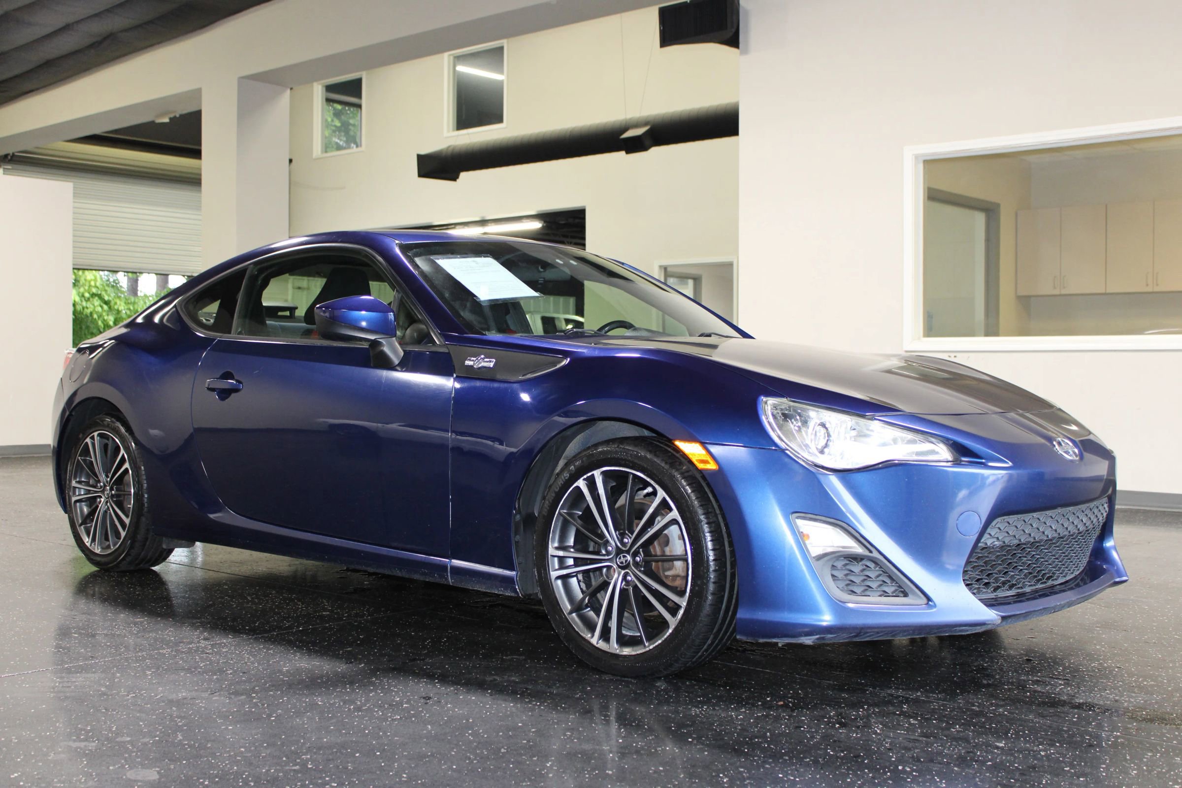 Used 2015 Scion FR-S RWD image 2