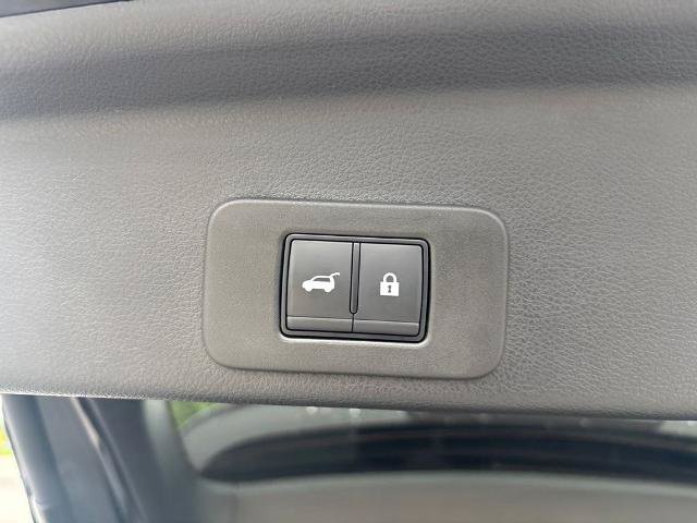 Certified 2025 Nissan Murano SV w/ Cargo Package AWD/4WD image 24