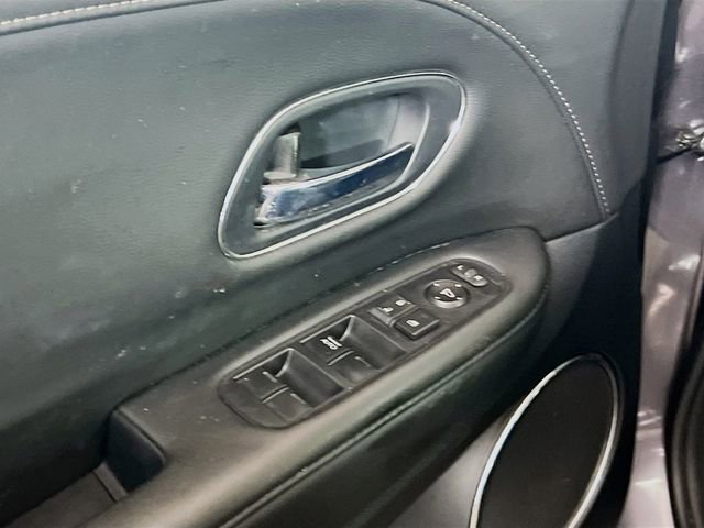 Used 2021 Honda HR-V EX-L image 16