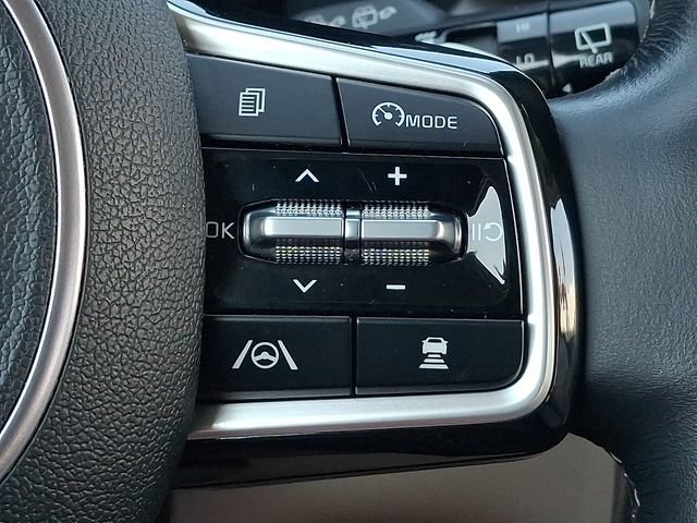 Certified 2023 Kia Sorento SX Prestige w/ Panoramic Sunroof Package AWD/4WD image 24