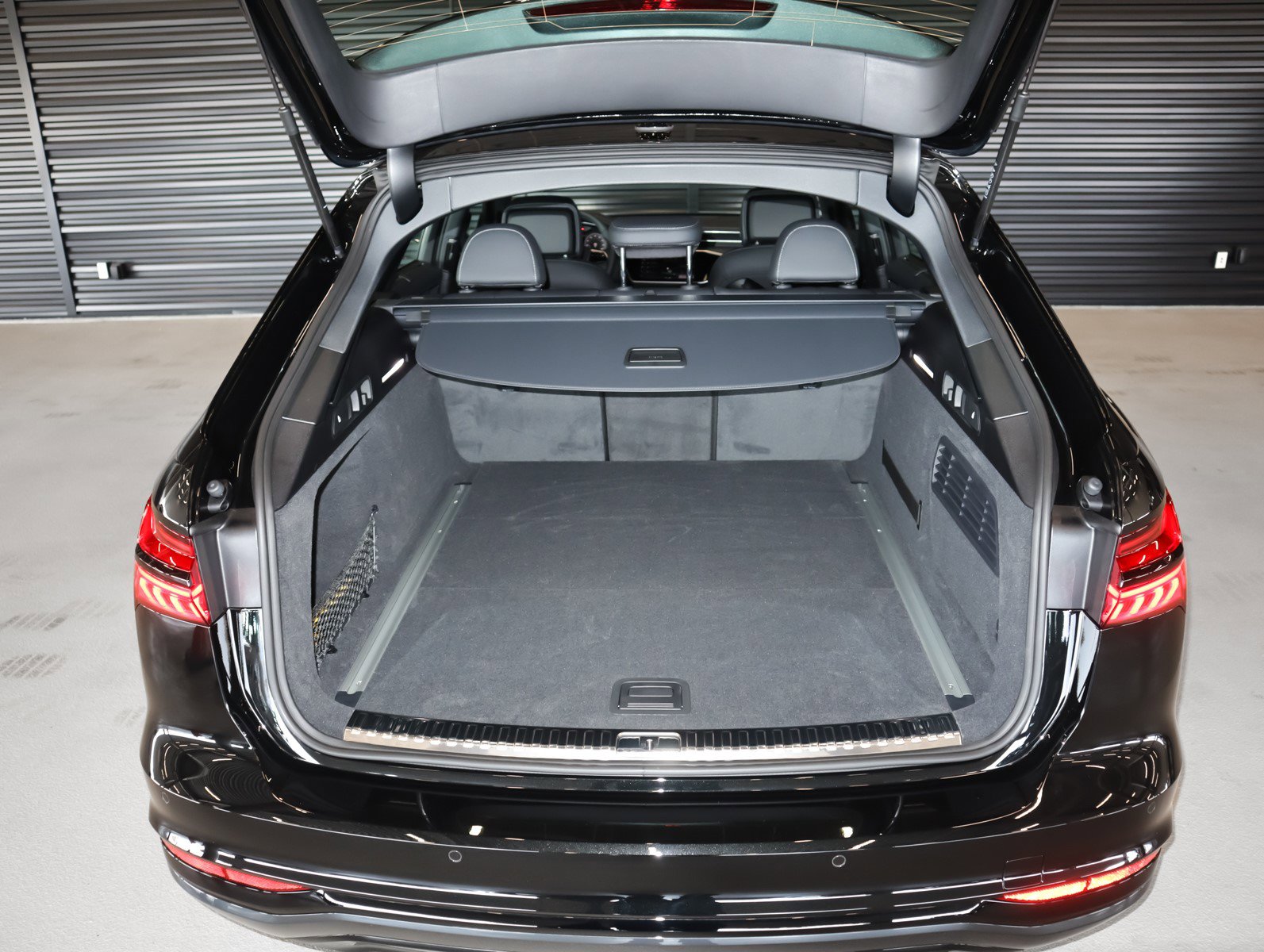 New 2025 Audi A6 Premium Plus image 12