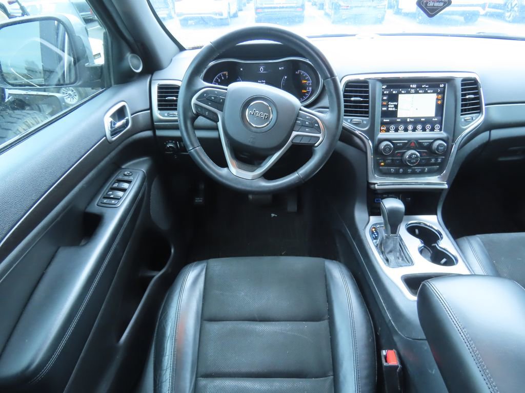 Used 2018 Jeep Grand Cherokee Altitude image 5