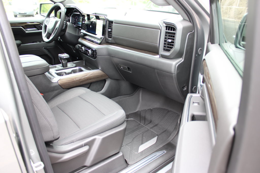 New 2026 Chevrolet Silverado 1500 LT w/ Safety Package AWD/4WD image 45