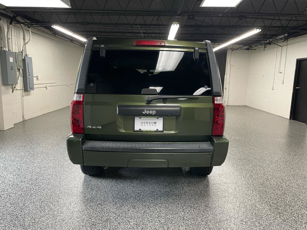 Used 2007 Jeep Commander Sport AWD/4WD image 6