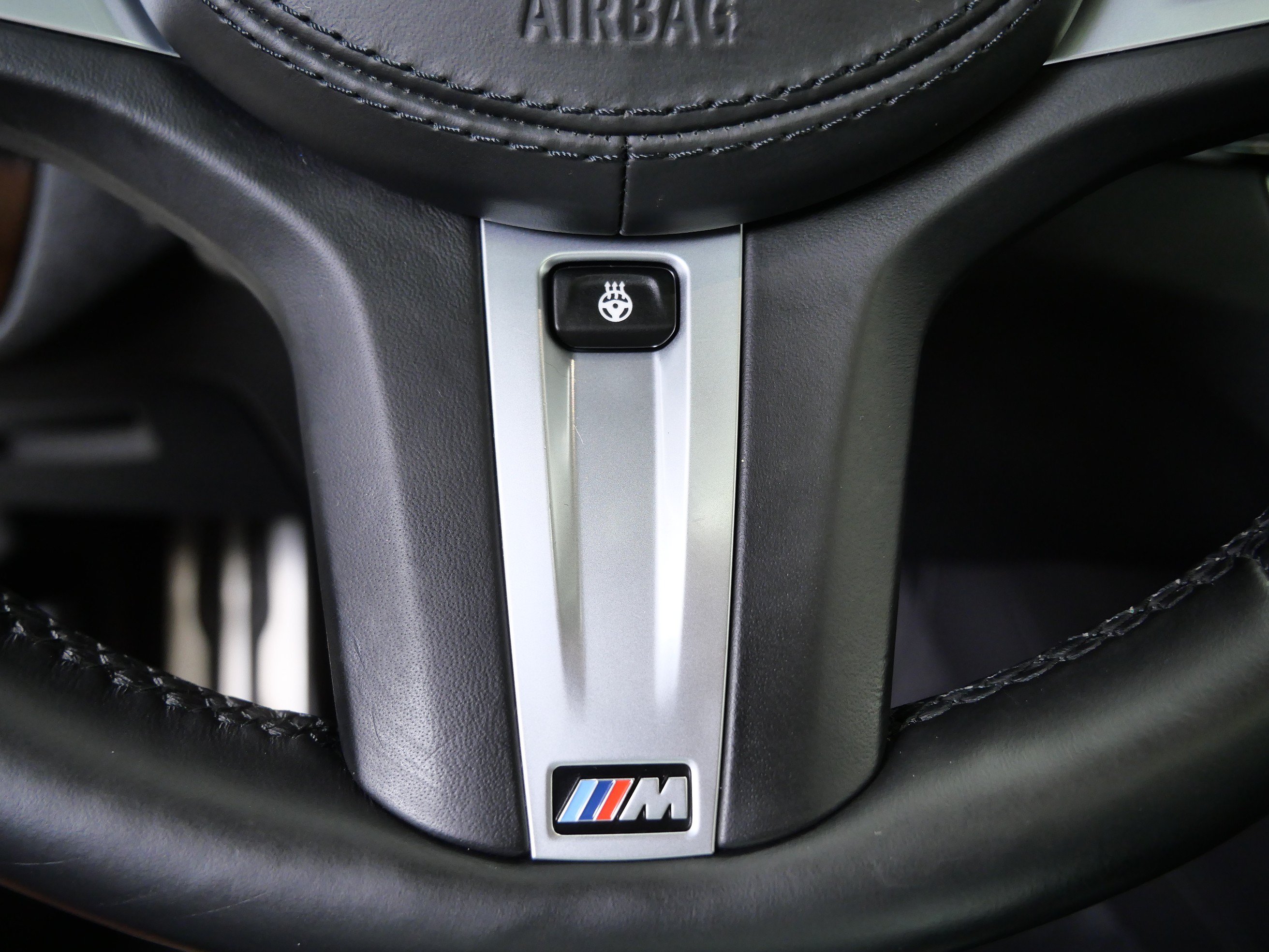 Used 2021 BMW 530i xDrive AWD/4WD image 26