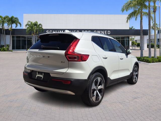 Certified 2023 Volvo XC40 B4 Plus w/ Protection Package Premier image 7